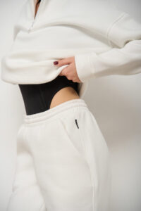 Теплий жіночий костюм від FANME Lumina Fleece Білий 4