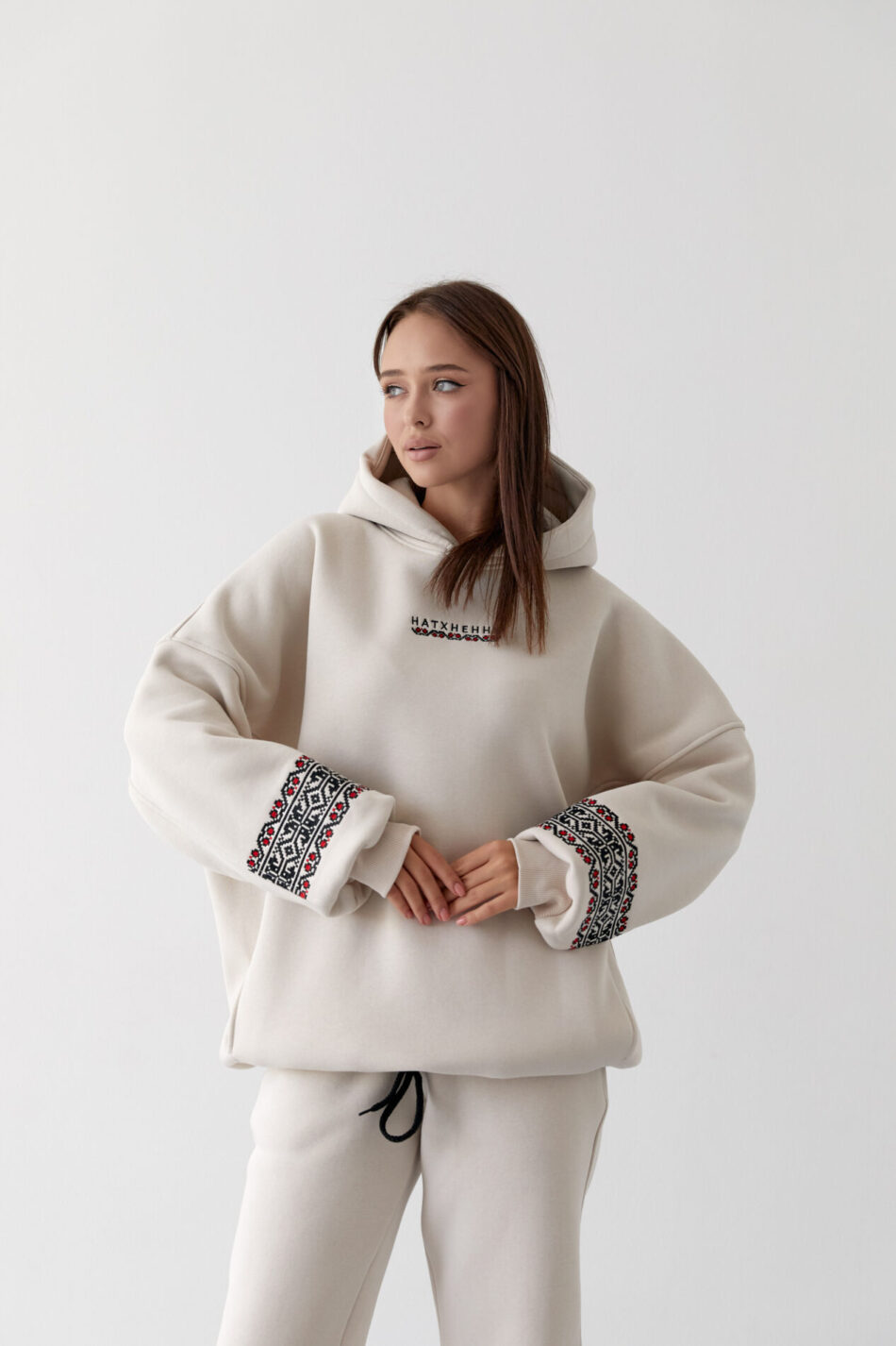 Теплий жіночий костюм OVERSIZE худі з Вишивкою + джогери Таш 3