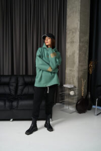 Тепле жіноче Худі OVERSIZE з Вишивкою Темна М'ята 1