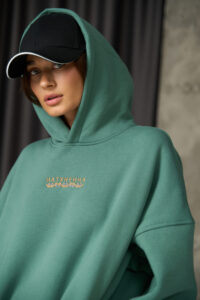 Тепле жіноче Худі OVERSIZE з Вишивкою Темна М'ята 3