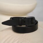 Жіночий шкіряний ремінь Чорний матовий з чорною квадратною пряжкою