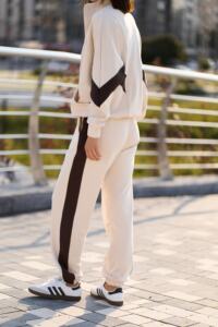 Жіночий костюм Evelyn з КАНТОМ та вишитим лого Таш - Зображення 10