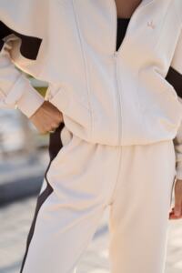 Жіночий костюм Evelyn з КАНТОМ та вишитим лого Таш - Зображення 13