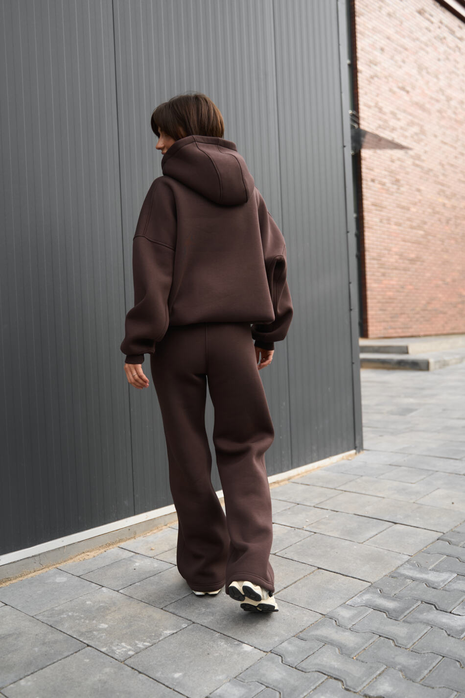Теплий жіночий Oversize костюм від Fanme, з трьохнитки на флісі Шоколадний - Зображення 10