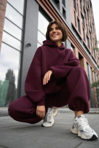 Теплий жіночий Oversize костюм від Fanme, з трьохнитки на флісі Бургунді - Зображення 15