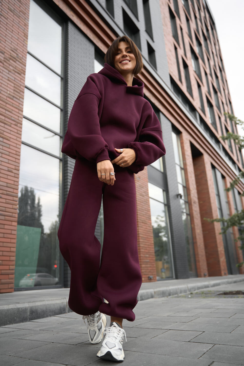 Теплий жіночий Oversize костюм від Fanme, з трьохнитки на флісі Бургунді - Зображення 16