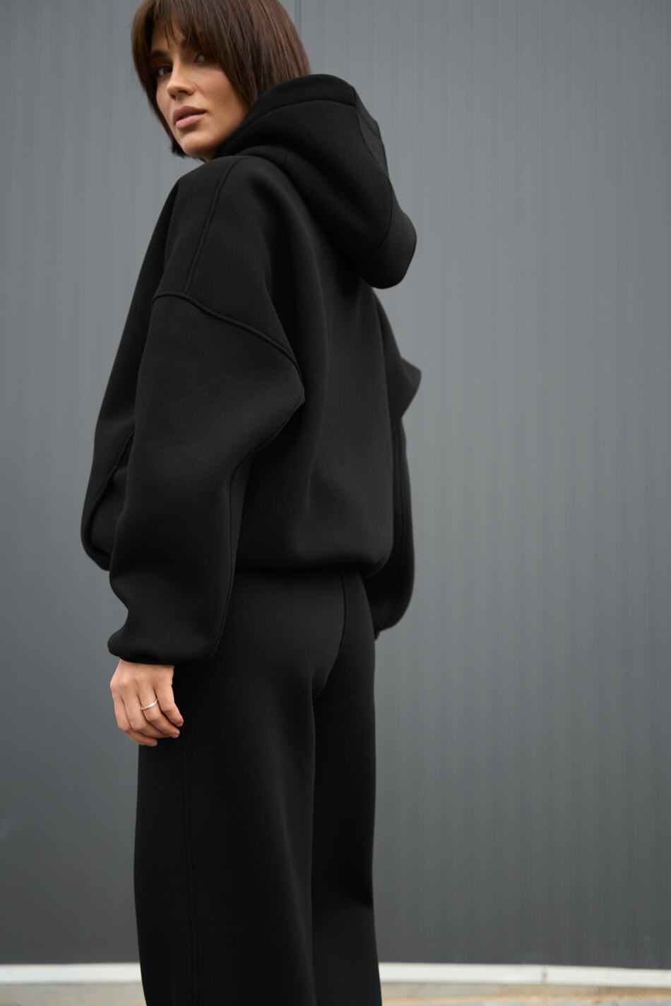 Теплий жіночий Oversize костюм від Fanme, з трьохнитки на флісі Чорний - Зображення 13