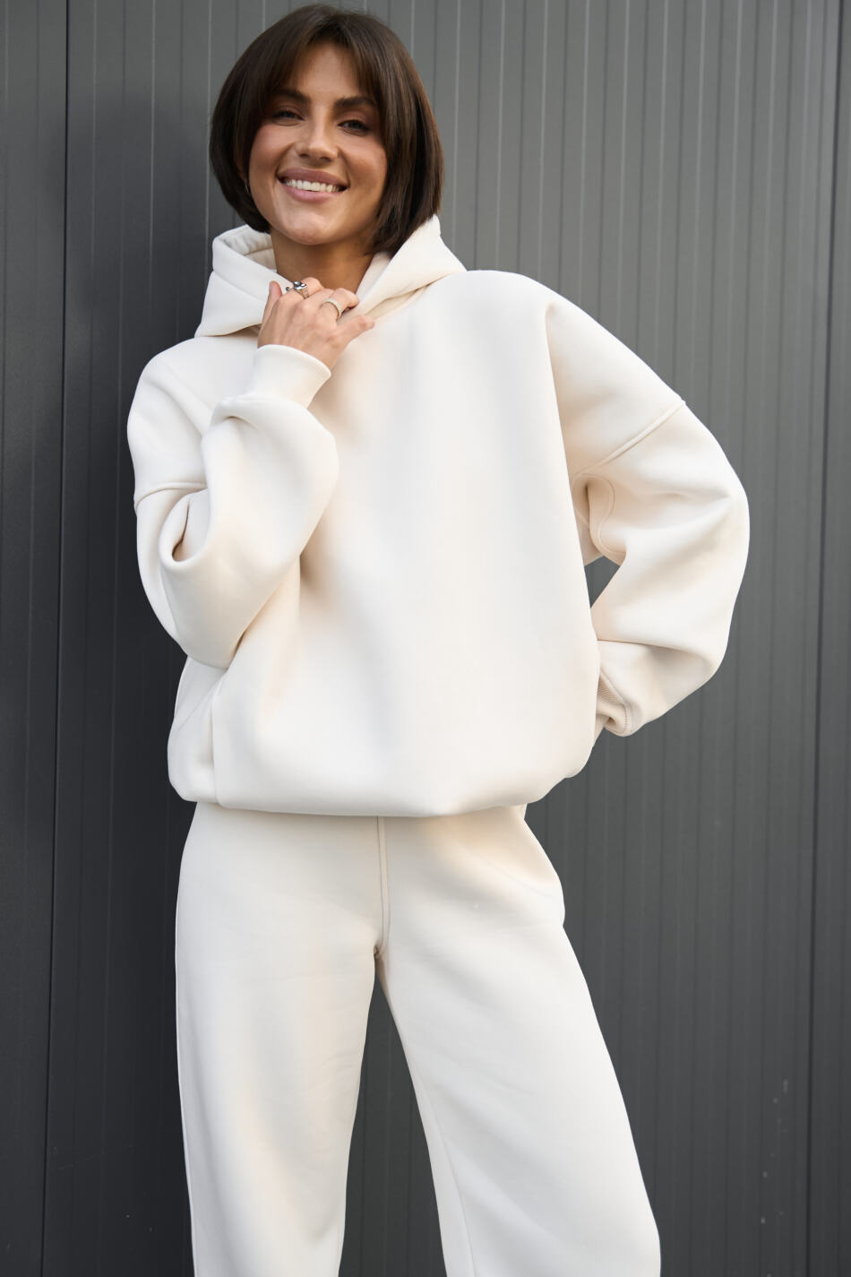 Теплий жіночий Oversize костюм від Fanme, з трьохнитки на флісі Айворі - Зображення 8