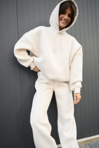 Теплий жіночий Oversize костюм від Fanme, з трьохнитки на флісі Айворі - Зображення 11
