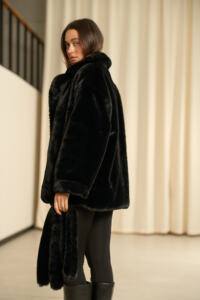 Шубка з екохутра (норка) Fierra Чорна - Зображення 8