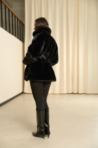 Шубка з екохутра (норка) Fierra Чорна - Зображення 11